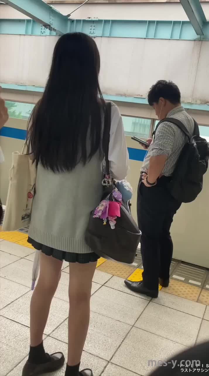 34b9642e-45ca-41ea-a051-1639bcd78942.mp4