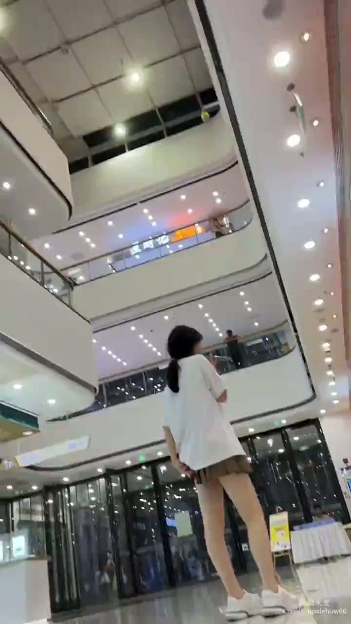 a1496080-e109-4489-a3d4-4e85fff10aee.mp4