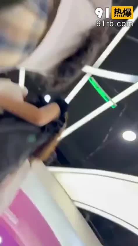 f31e6a2d-be14-40fd-b49d-fe52d4f0608e.mp4