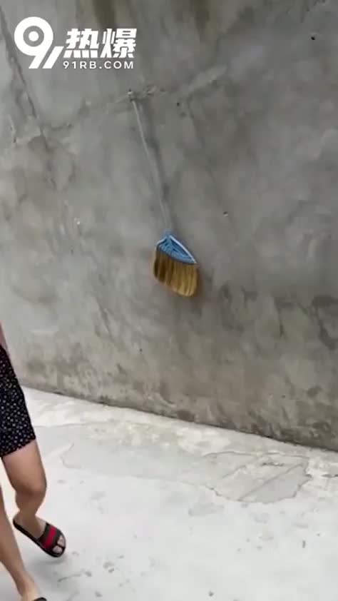 ec16b089-2280-4668-aa88-e50c6a6b09e2.mp4