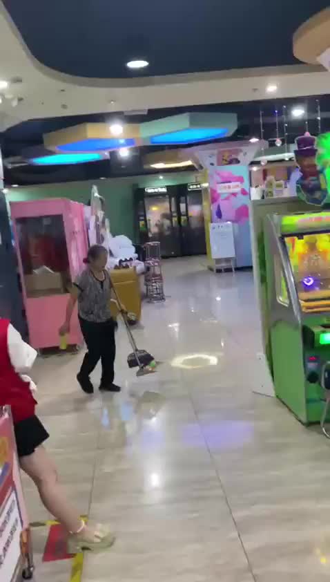 556f6d13-8ae0-4ad5-a914-bddba240cdd2.mp4