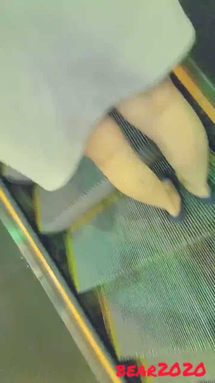 3fc10b21-879d-4e65-be8b-15d4ddcce7c7.mp4