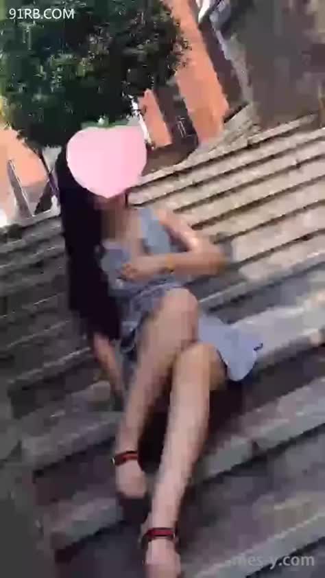 1bbb0c5f-2f50-49f8-bf28-6903061aba41.mp4