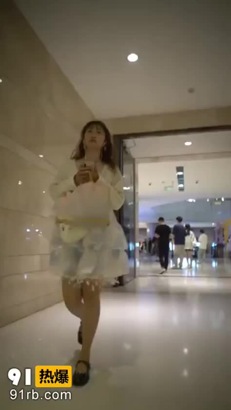 c8484378-b715-4ce7-972c-6c8b6f630cb4.mp4