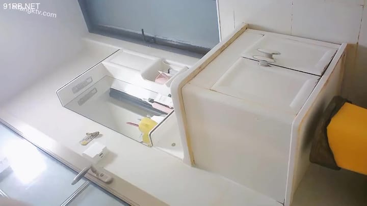 b6c34e1a-1758-47d0-a606-76875edf00bb.mp4