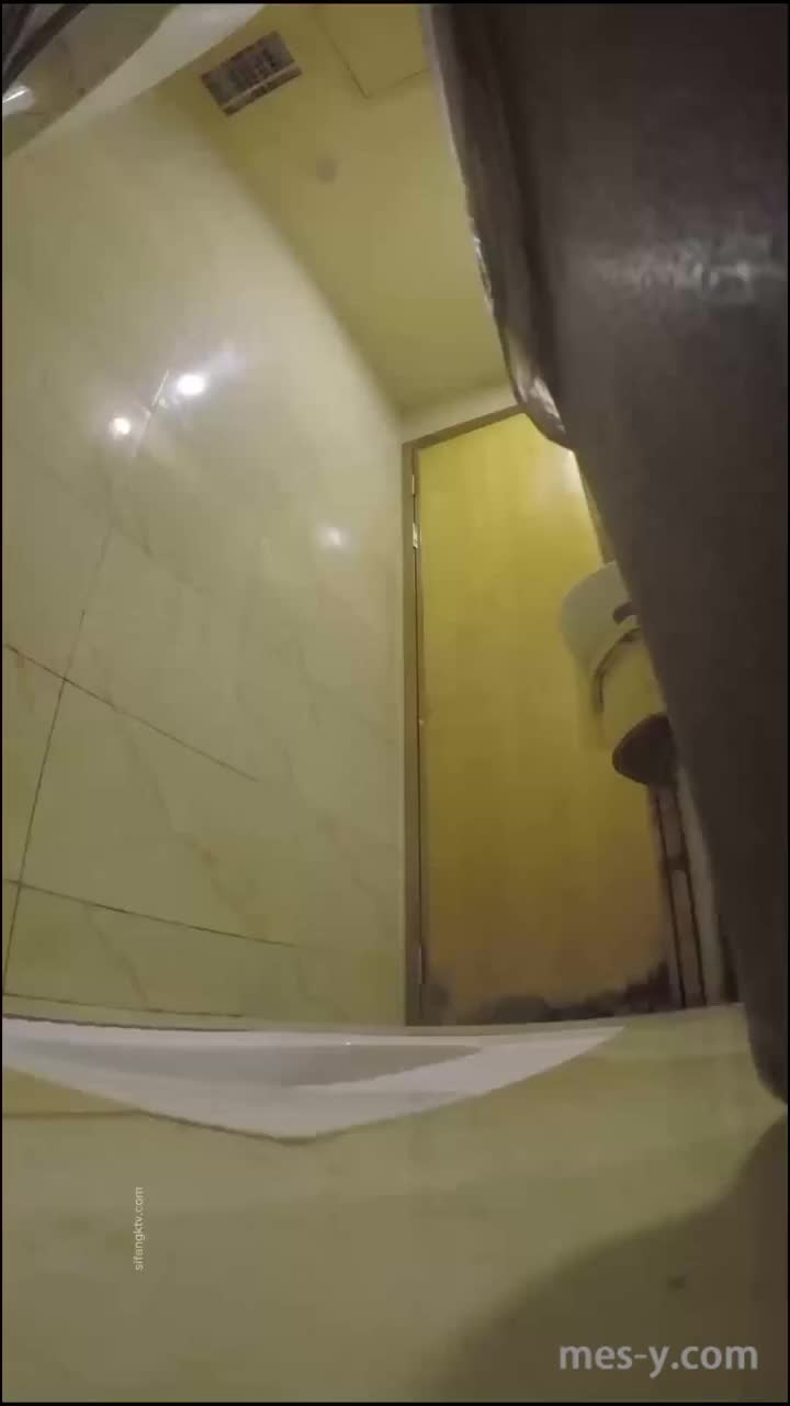 6ad38e0b-1b51-44a2-b5c2-5c51c0af6aa1.mp4