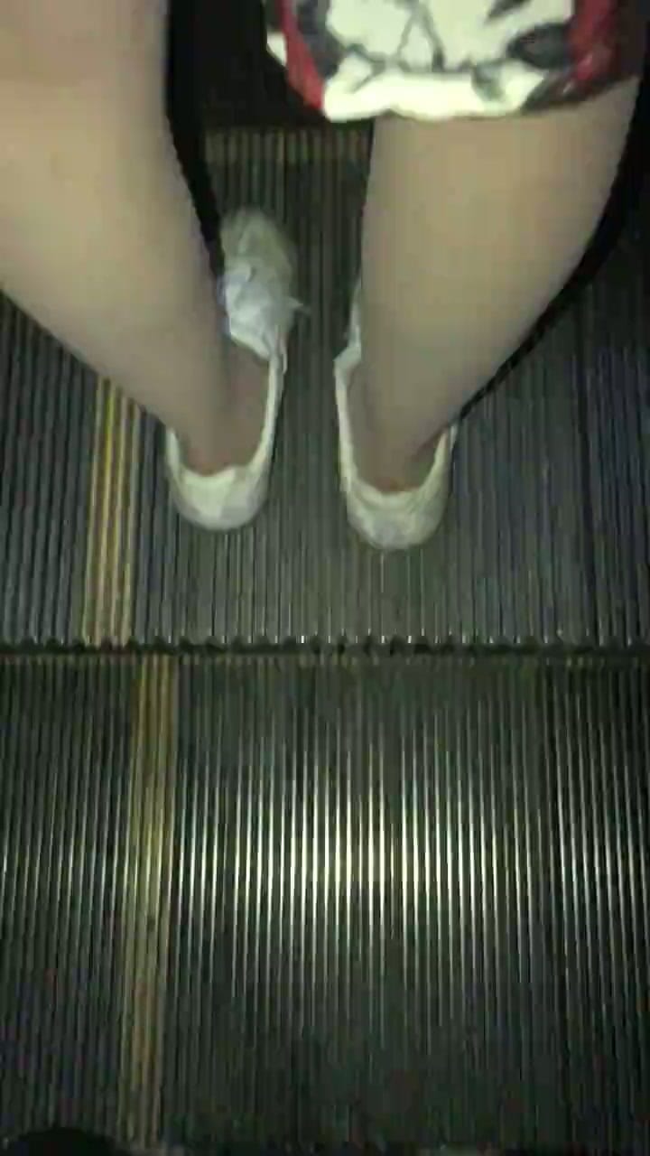 898d7b59-e1d3-4907-bb55-a65f116dfc69.mp4