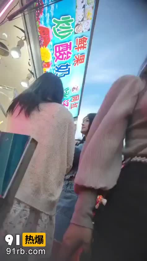 c8da13d8-a72e-4b14-8ec3-979dc44fffd7.mp4