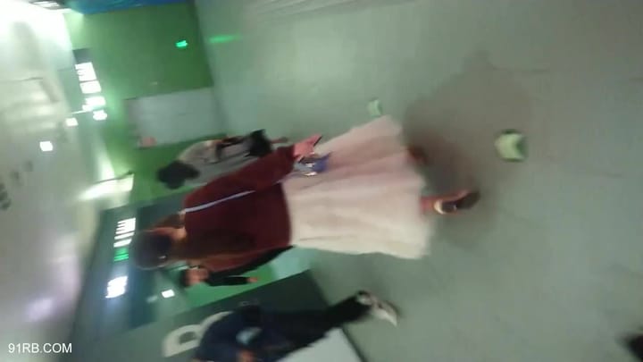 3d52b5b4-f1d1-44d9-b026-4202a0042eb8.mp4