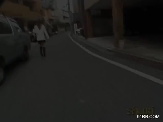 8f8763b9-a481-4046-bf4e-1bc7974b39f2.mp4