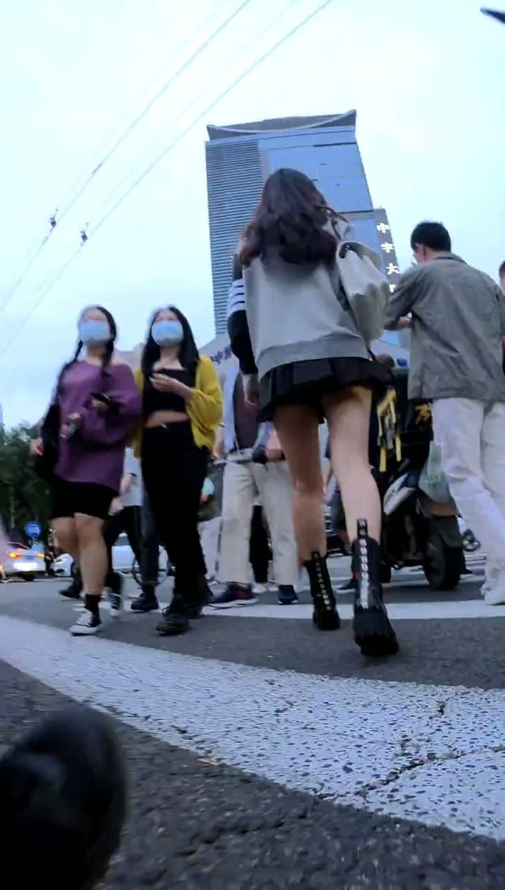 2e93bf5c-be09-457a-b454-dea48af39983.mp4