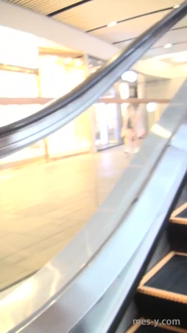 1bb5421e-55d4-41e4-ae03-e6a43353fdf9.mp4