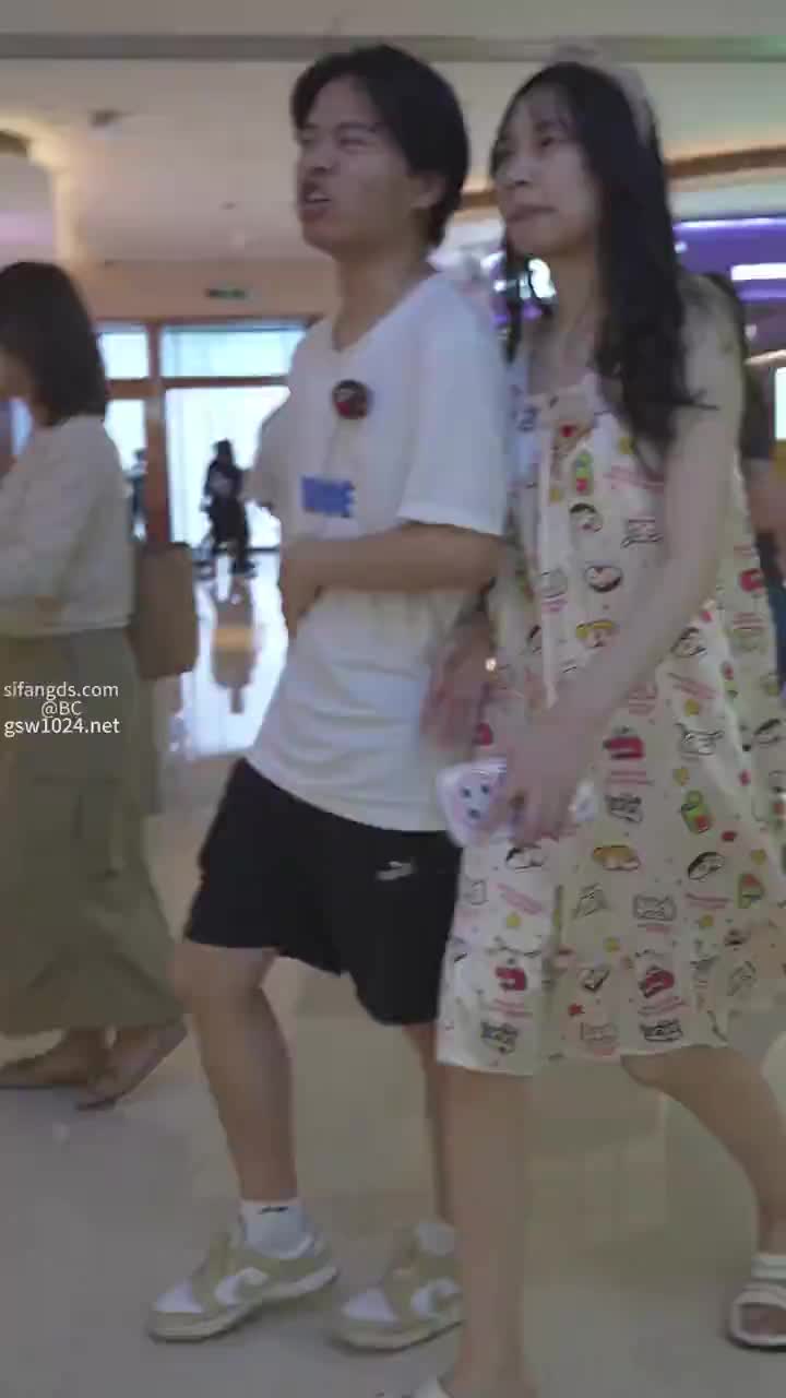 ec5e13a8-2937-4b3e-8792-ab78734ec997.mp4