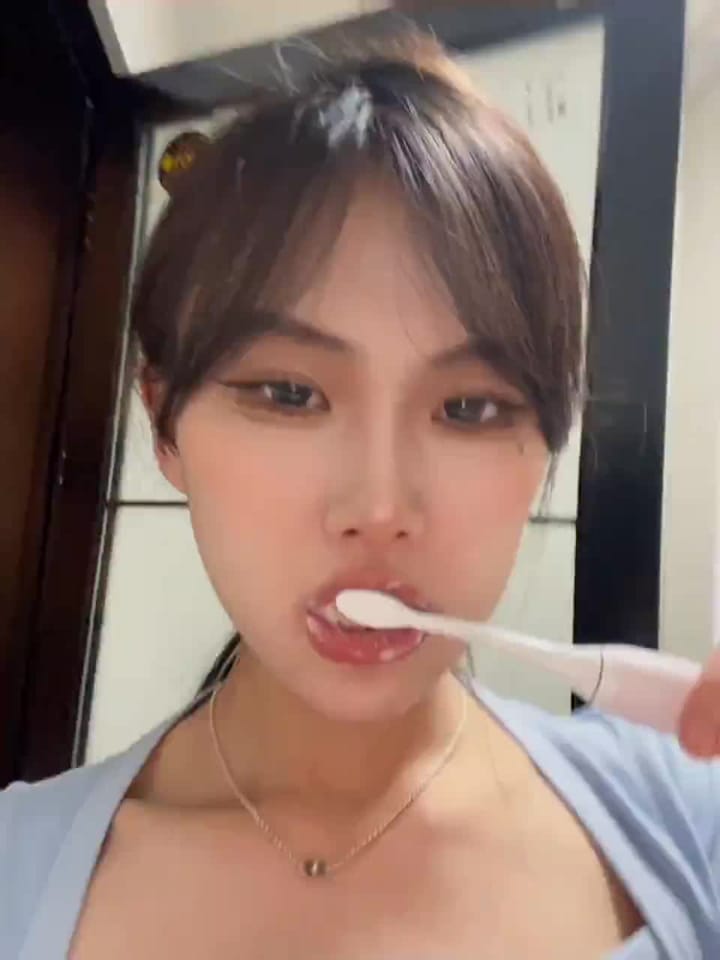 9d31ee57-f91b-4f81-ad28-15f29e376c6c.mp4