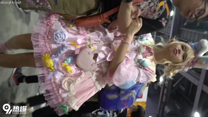 990ef9db-fad2-4254-9443-c7ce22b715f3.mp4