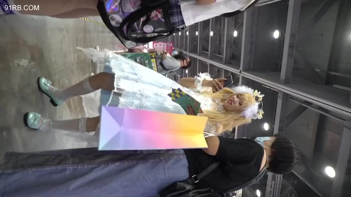 8fd0c189-4455-49c0-a315-6d75926e5baf.mp4