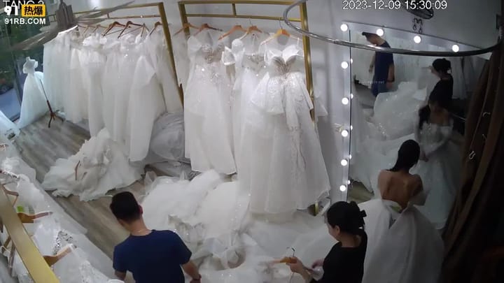 5ce6da10-577d-40a3-9a5c-3ef72511a602.mp4