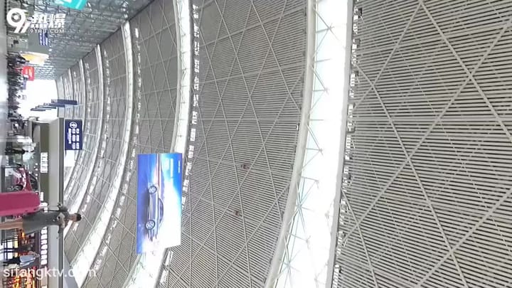 d5b665db-822b-485c-94bb-daa794022395.mp4