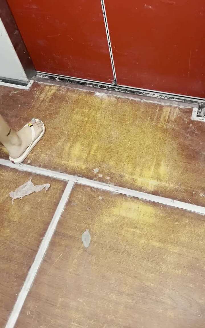 c5981b46-195a-494c-8f5c-19a4a3b845f1.mp4