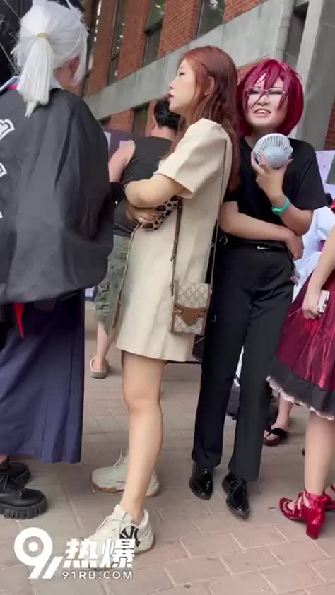 92f52bc0-8067-429c-9406-65ad53031359.mp4