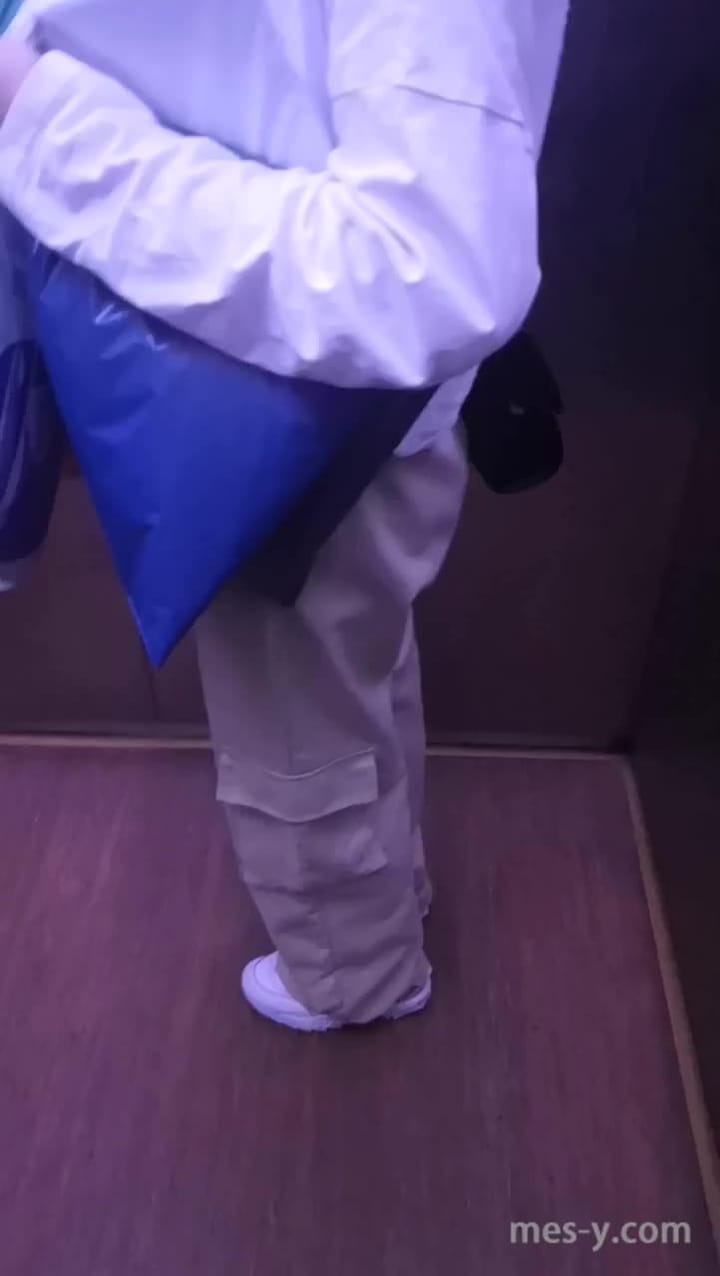 ef44e582-d448-4e4e-842c-19e30f7eb2c7.mp4