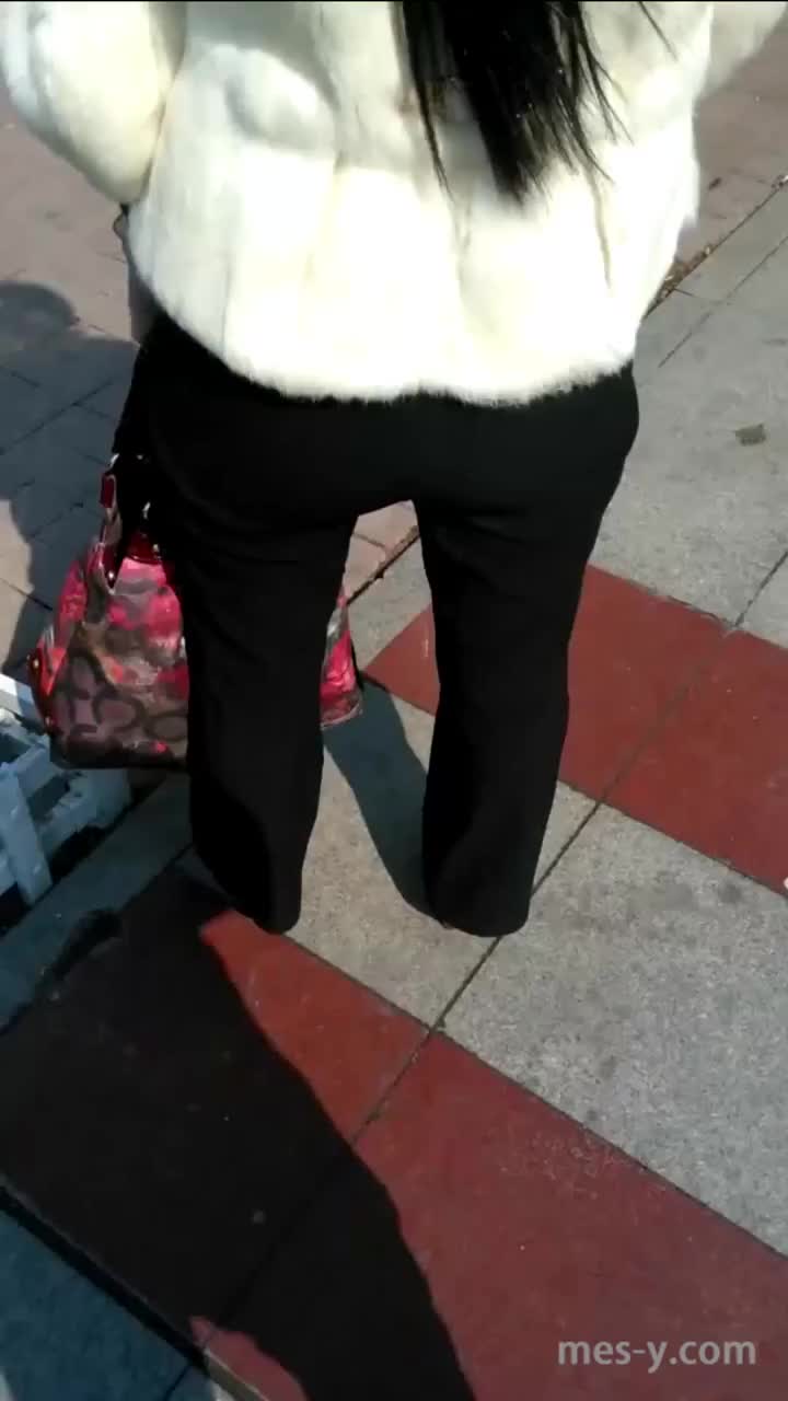 4b495ee8-da91-4a74-9a3e-db2e45cd7c24.mp4