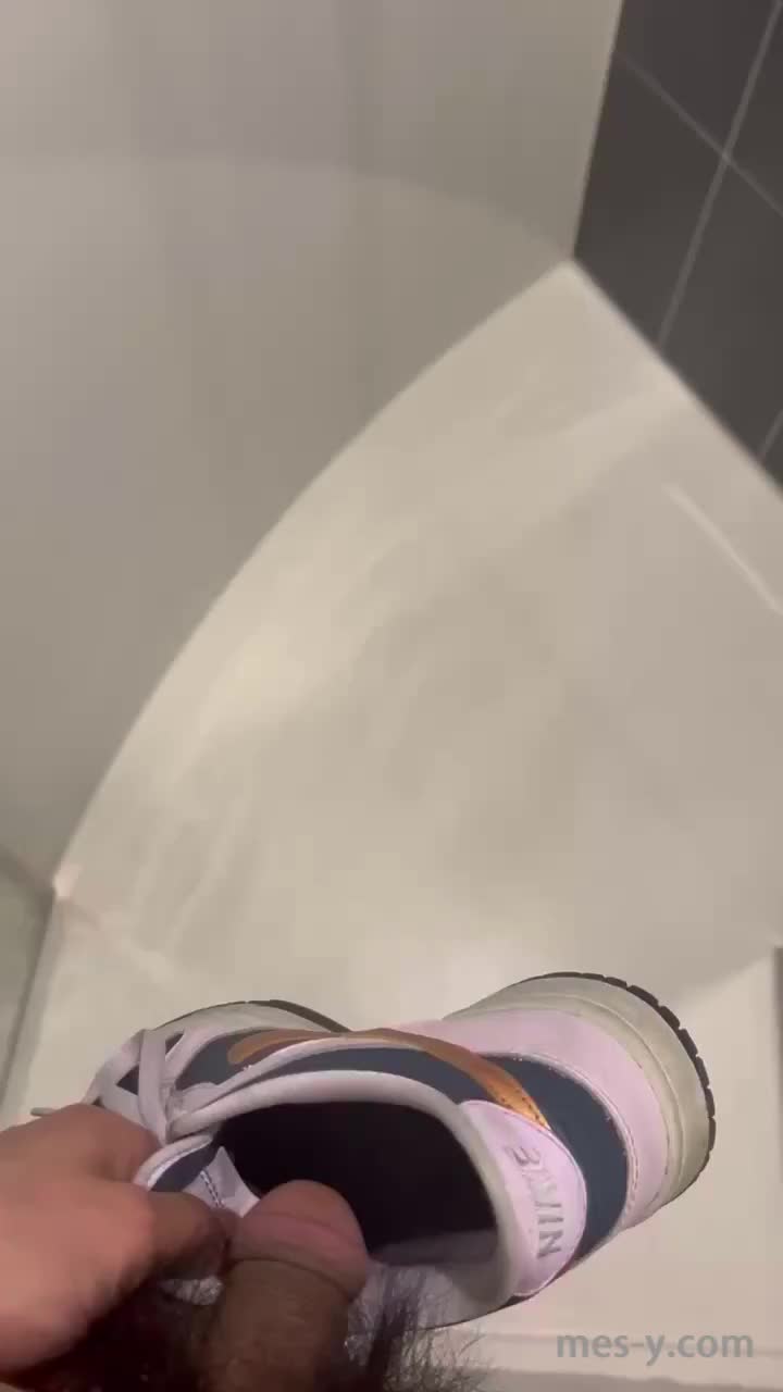 118ebe3e-ed95-4ef8-96d9-d8de3938e0cb.mp4