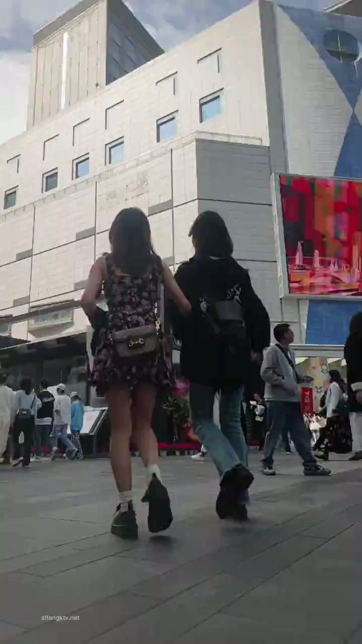 0fbb884a-f242-41b7-b303-ea66ff73f865.mp4