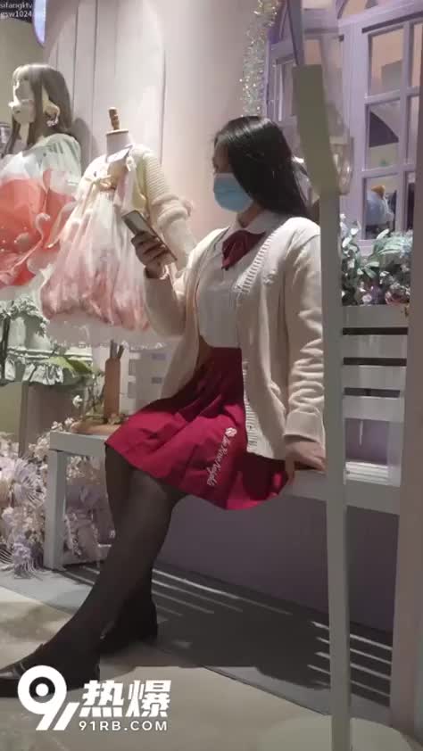 1bab2a84-6f9f-4b98-8d88-5421ab494e75.mp4