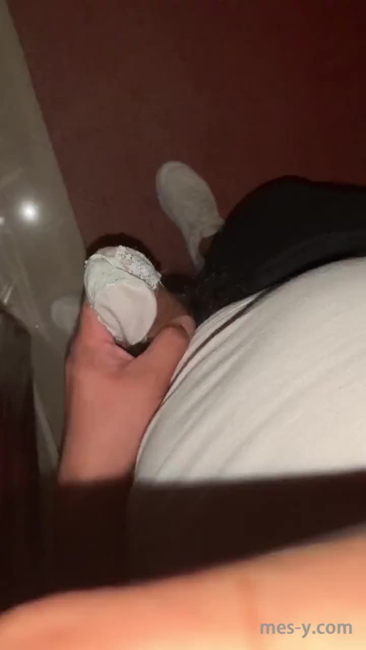 9c861cd7-1d5a-47ef-9757-8ad1575e5346.mp4