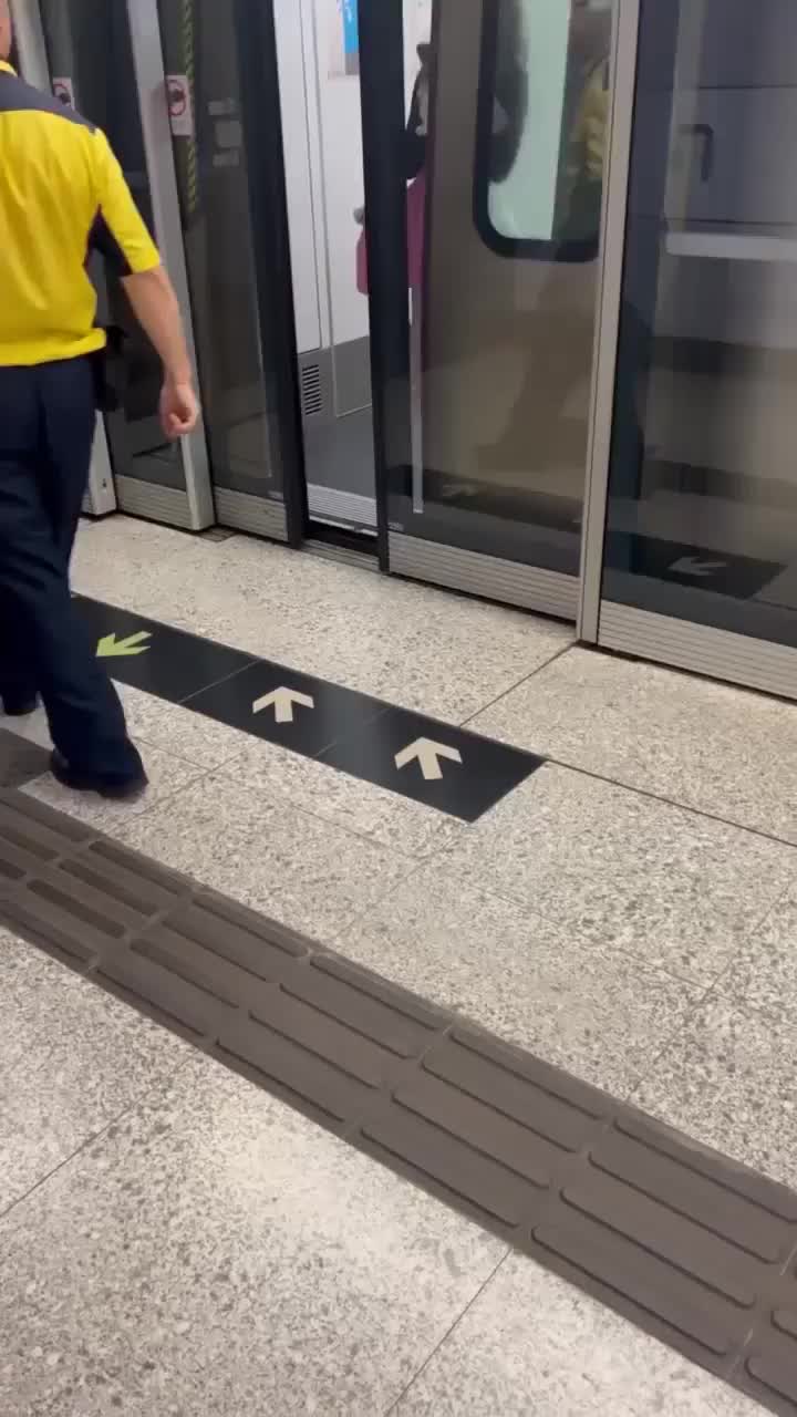 9154de98-6a8f-4d98-9433-b5a80e8f69b5.mp4