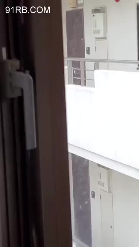 f5a55a2a-6a88-438c-ae42-ccc2094f8e1f.mp4