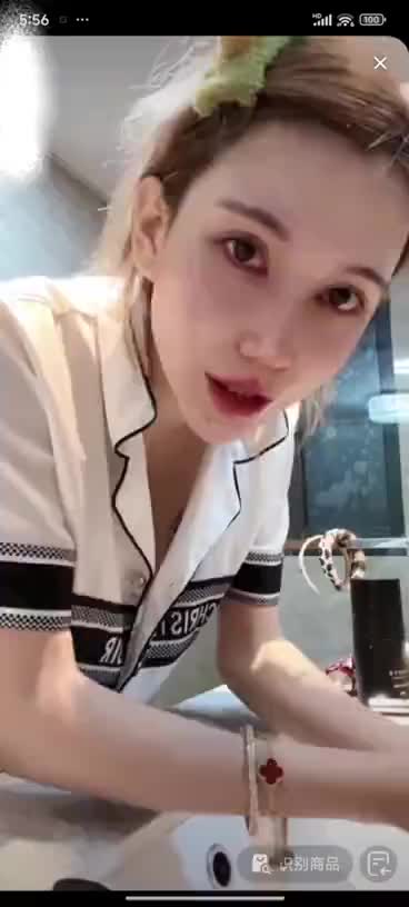 e721a88f-ae8a-400a-921f-f6ab194b12cf.mp4