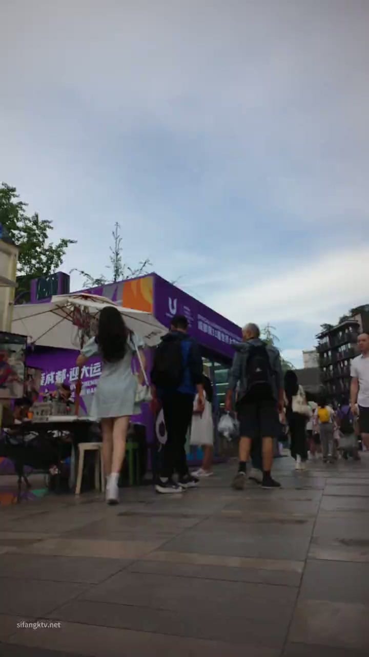 21bc2ac1-ed68-49c8-989d-e60b0dd3e877.mp4