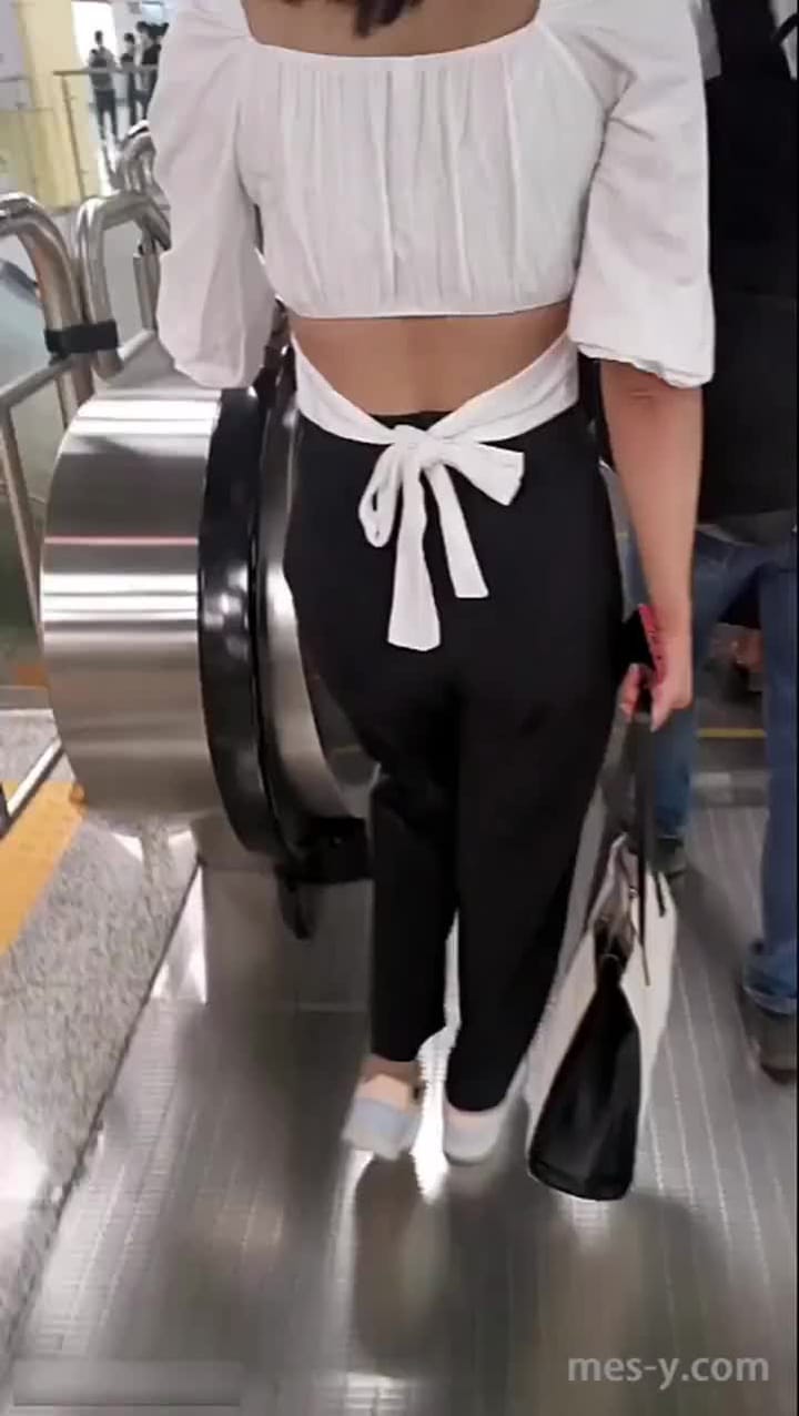 0f21ba51-a801-4a2f-a96c-864dfb5fa57d.mp4