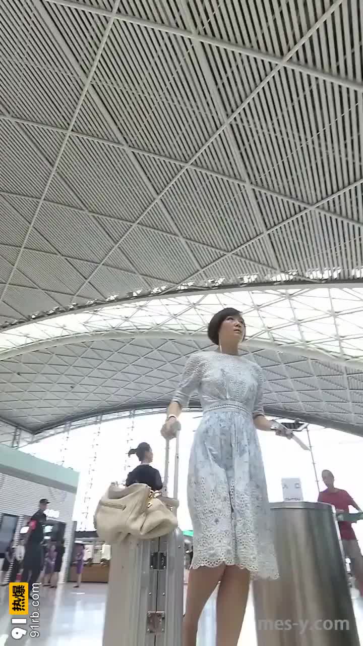 4f677a51-11b0-48ec-8c96-118dda41101f.mp4