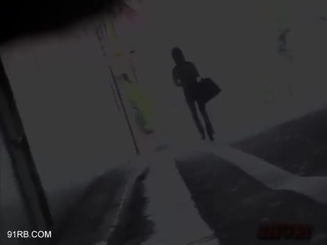 cf9c799f-c171-4cce-803e-87c67ebf51e9.mp4