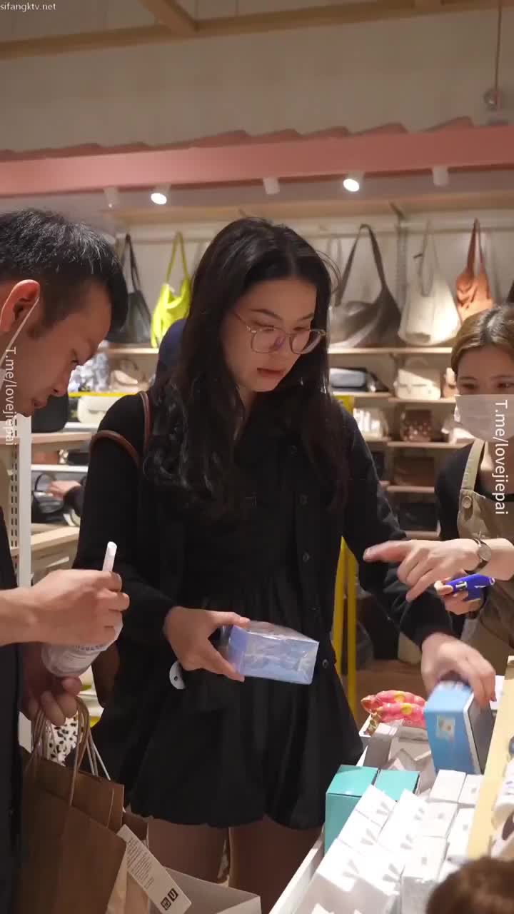 d3d901eb-791e-47ba-b505-0f16e24d0a13.mp4