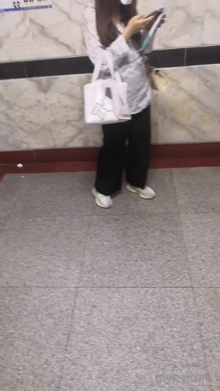 80c0d269-34ad-4db6-97a5-d6767a0b2270.mp4