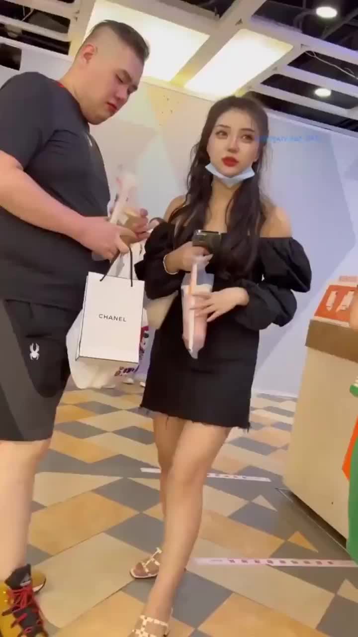 e33ac0e6-a616-4920-ad6c-cf14483d3ca2.mp4