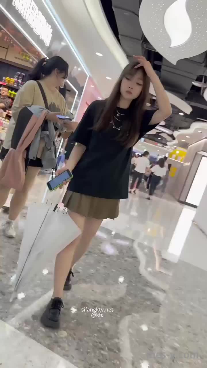 05f73c7b-76f6-4b72-a795-3aeb3b7bbbb7.mp4