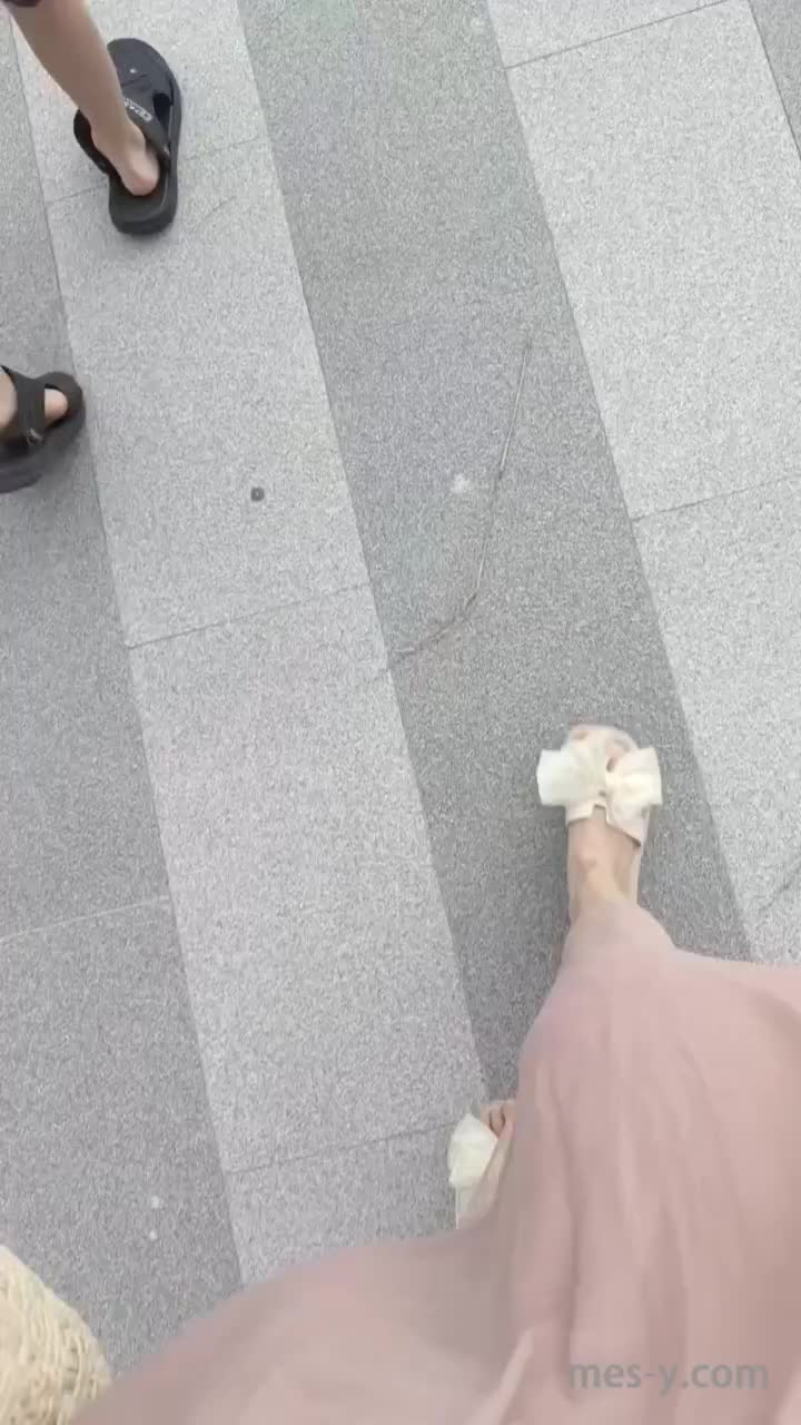 d7995588-1914-4a33-8d38-f0cb4a304c09.mp4